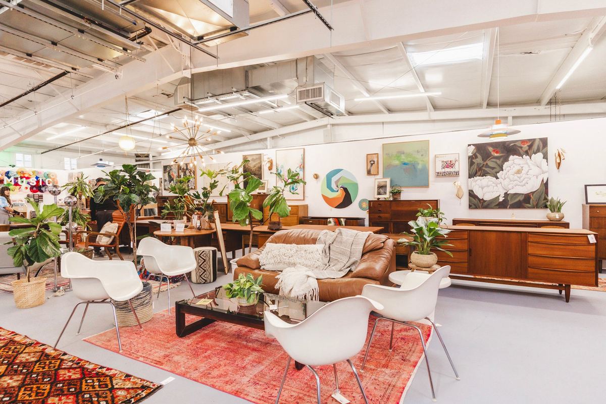 Atomic Furnishing & Design