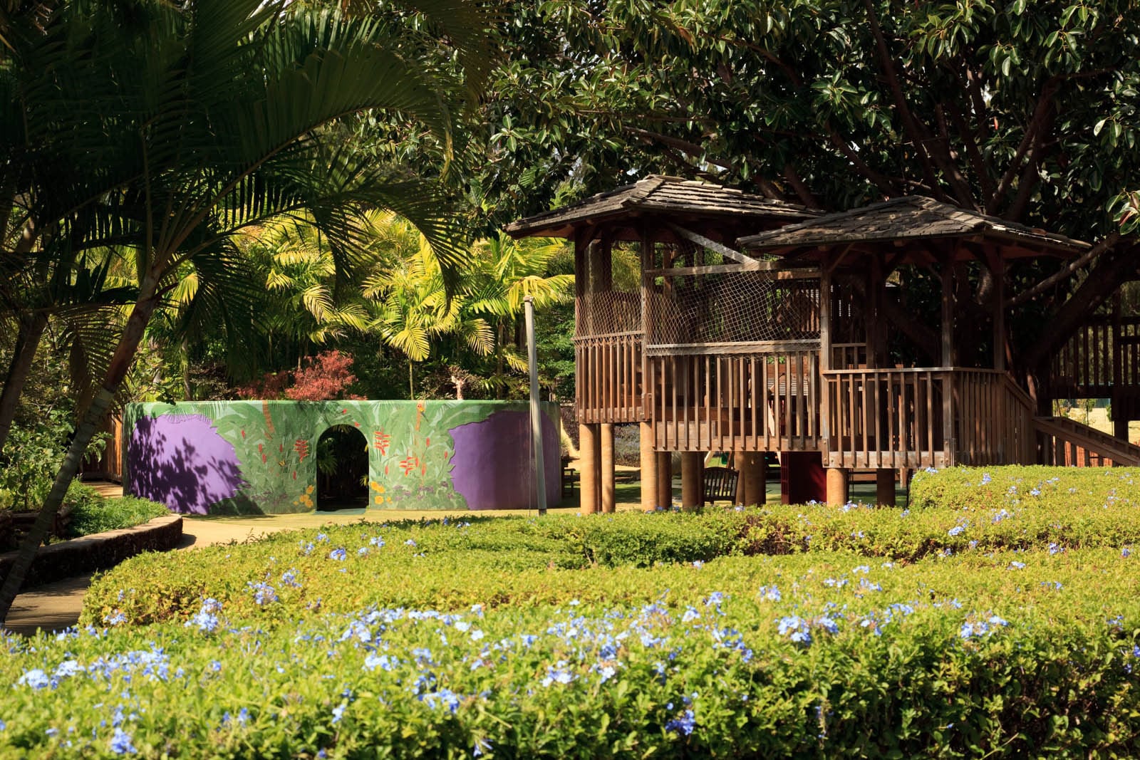 Na ʻAina Kai Botanical Gardens